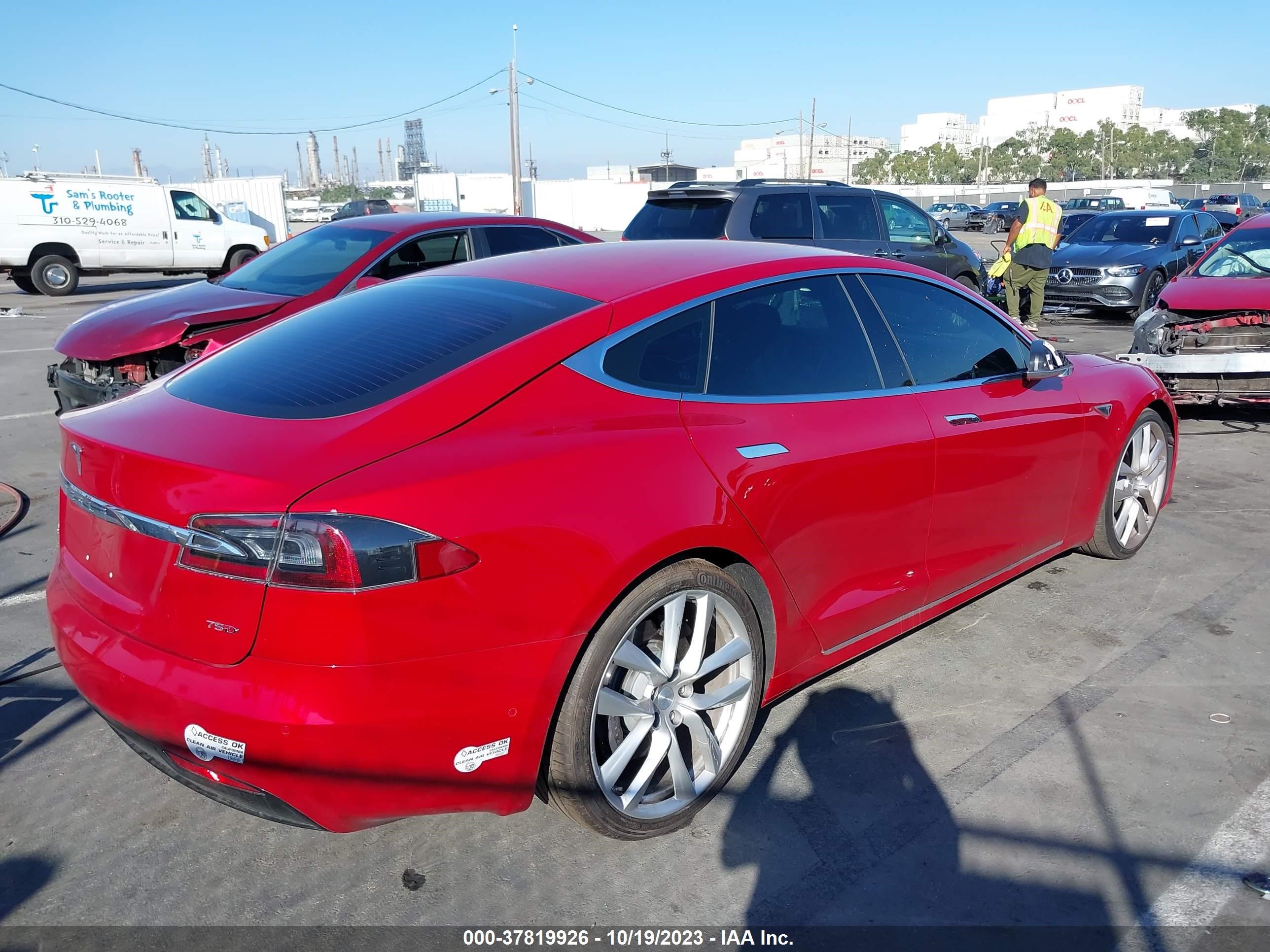 5YJSA1E23GF142943  tesla model s 2016 IMG 3