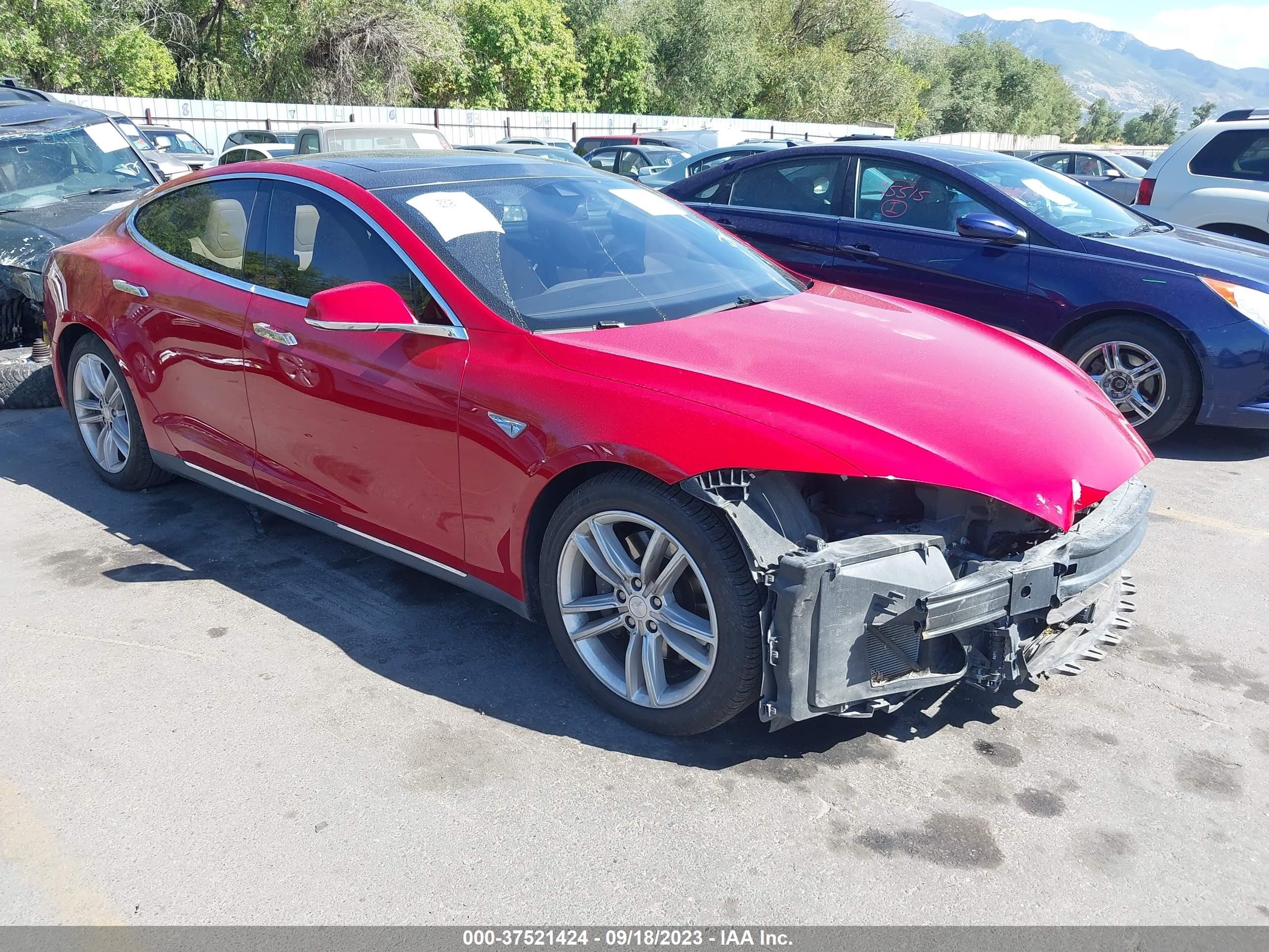 5YJSA1E25GF131152  tesla model s 2016 IMG 0