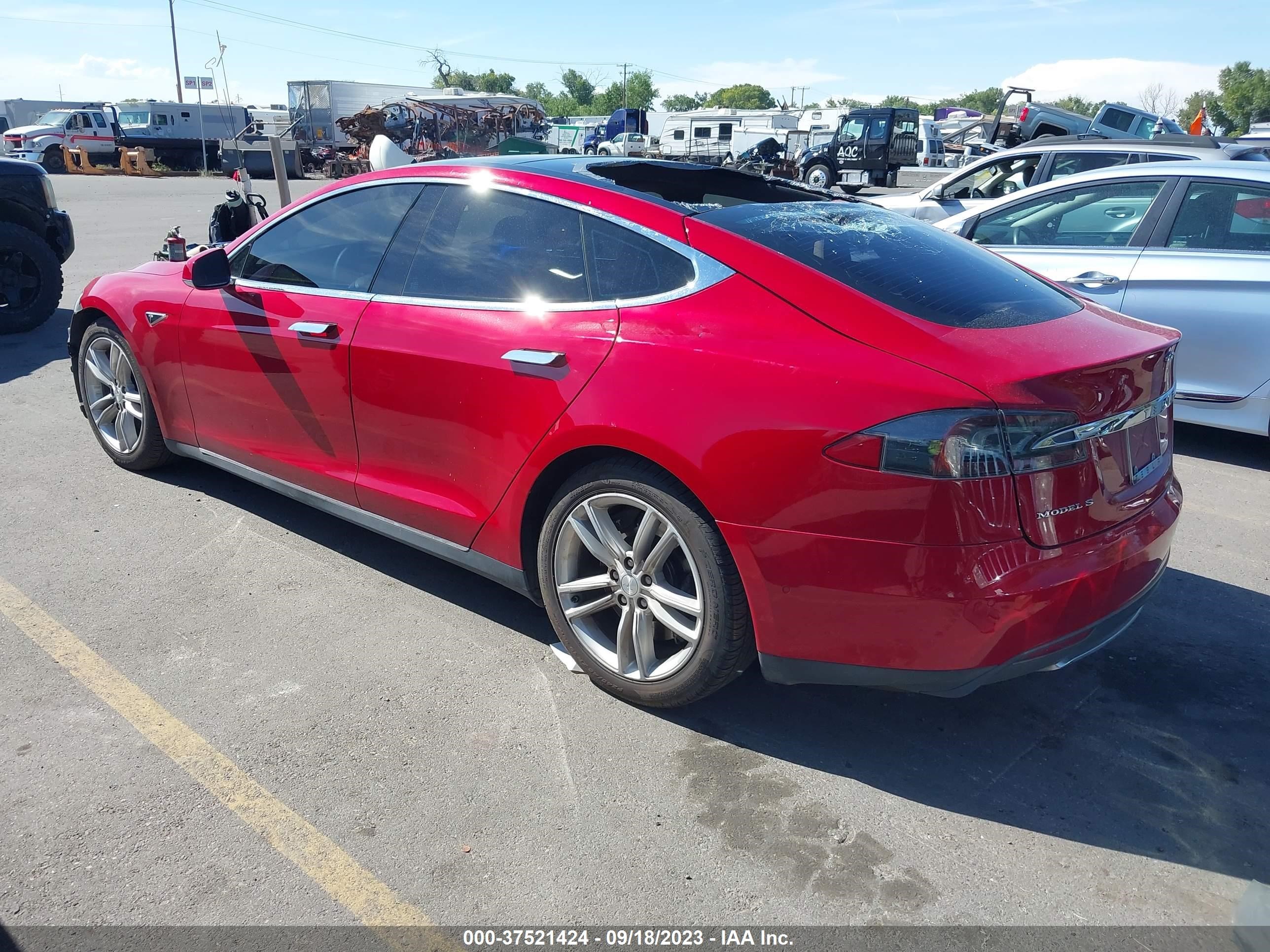 5YJSA1E25GF131152  tesla model s 2016 IMG 2