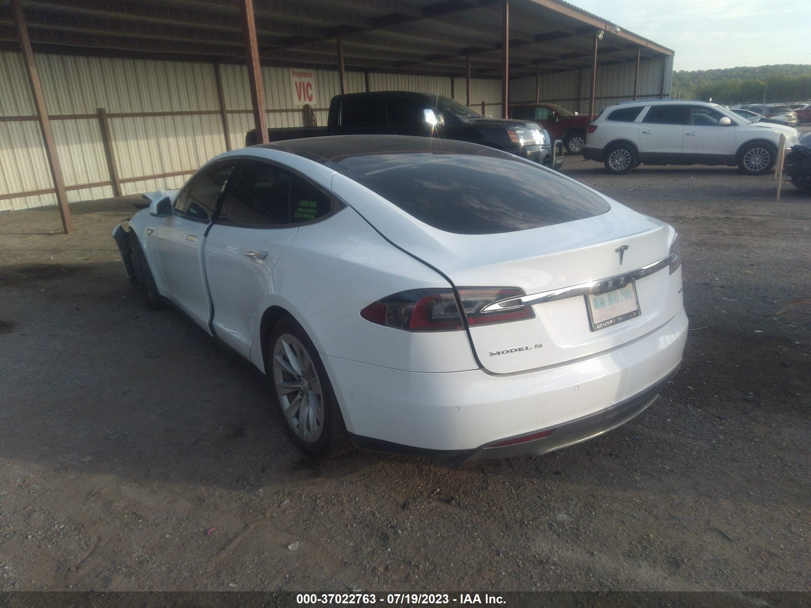 5YJSA1E25GF135377  tesla model s 2016 IMG 2