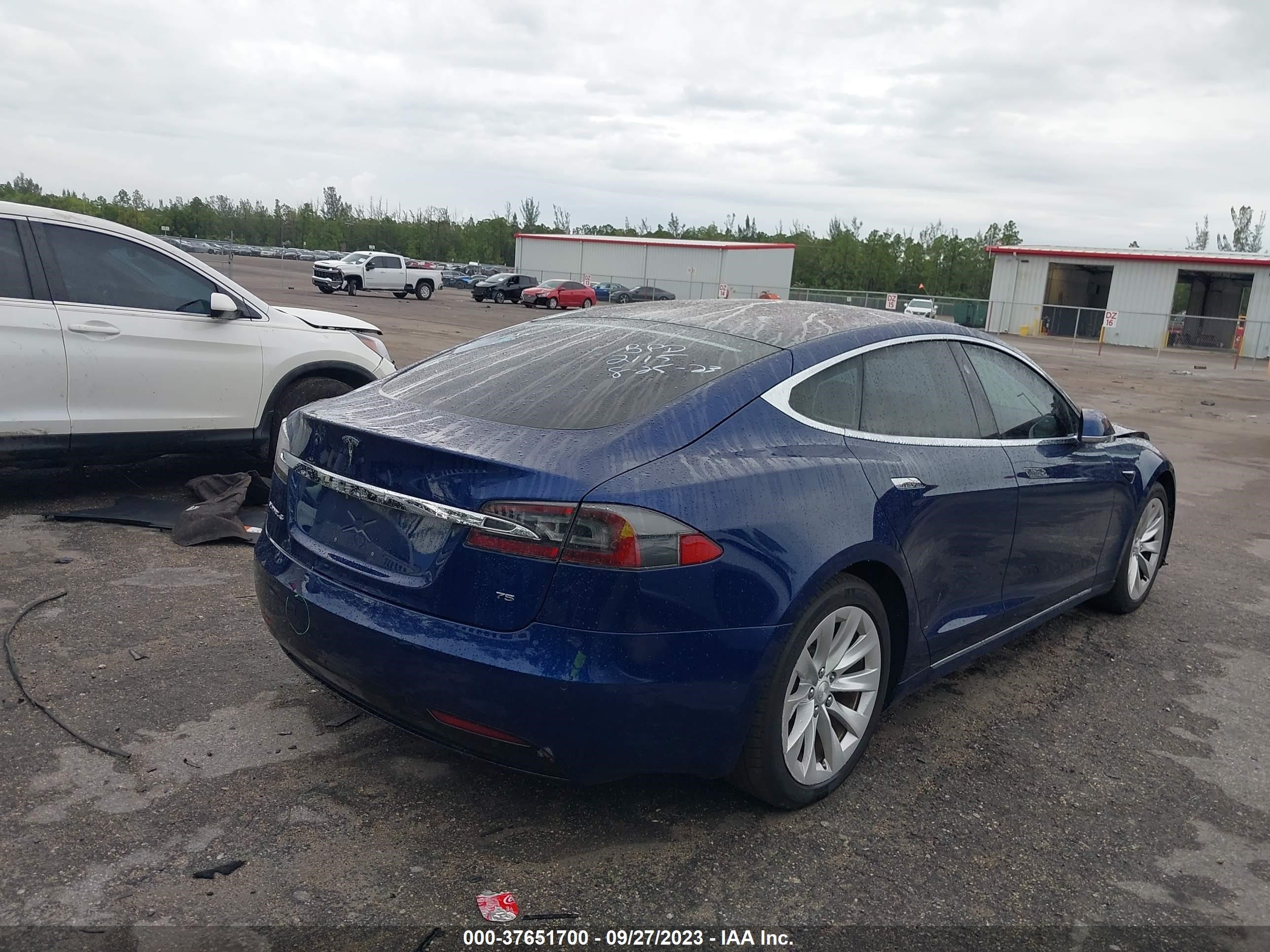 5YJSA1E16HF192115  tesla model s 2017 IMG 3