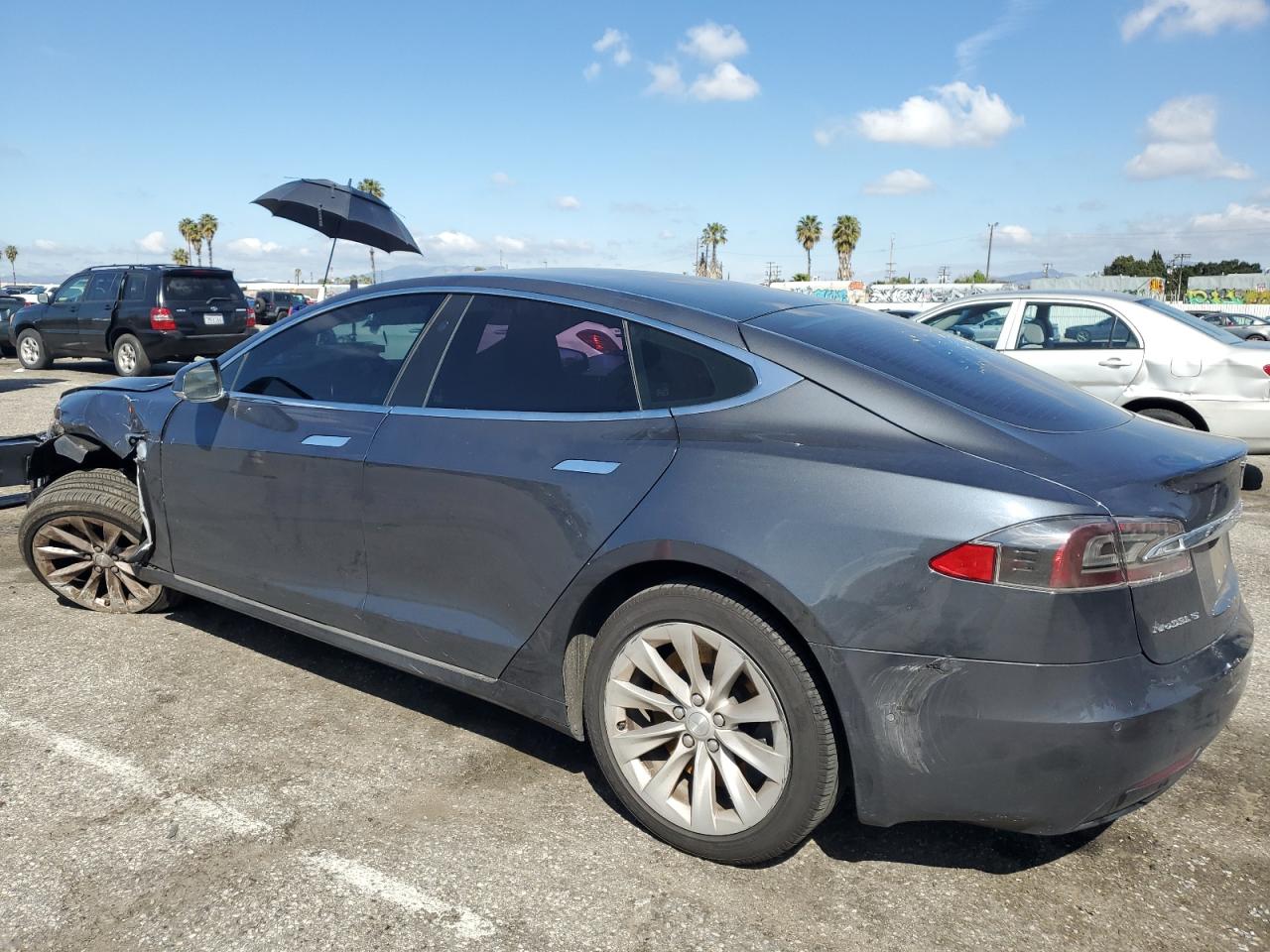 5YJSA1E1XHF203830  tesla model s 2017 IMG 1