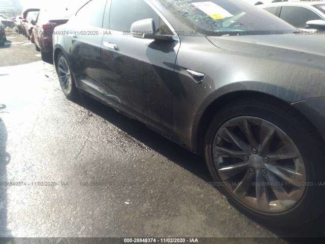 5YJSA1E21HF225918  tesla model s 2017 IMG 5