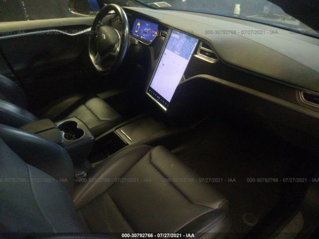 5YJSA1E21HF228785  tesla model s 2017 IMG 4