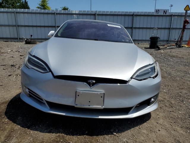 5YJSA1E22HF209873  tesla model s 2017 IMG 4