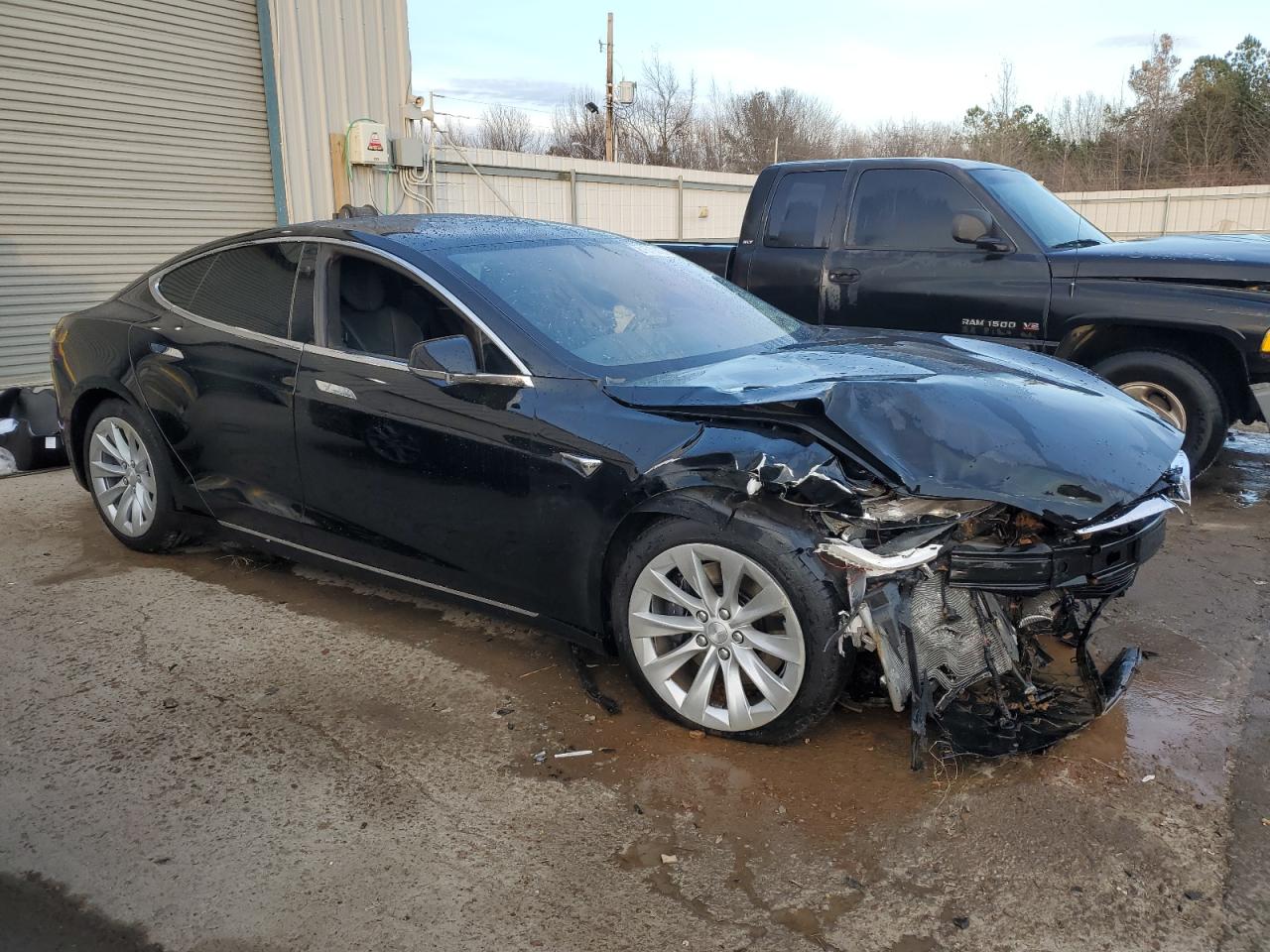 5YJSA1E24HF200107  tesla model s 2017 IMG 3