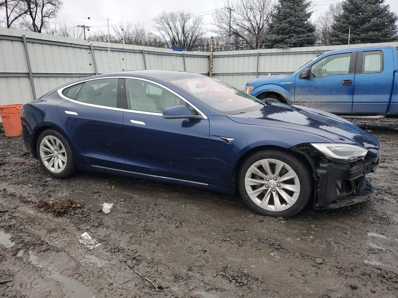 5YJSA1E24HF220891  tesla model s 2017 IMG 3