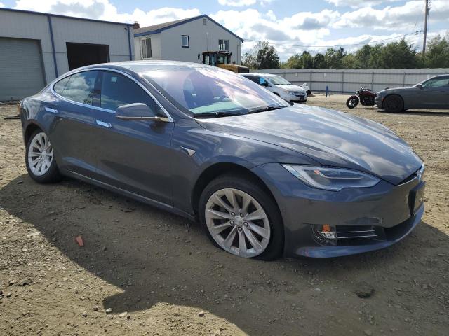 5YJSA1E25HF215831  tesla model s 2017 IMG 3