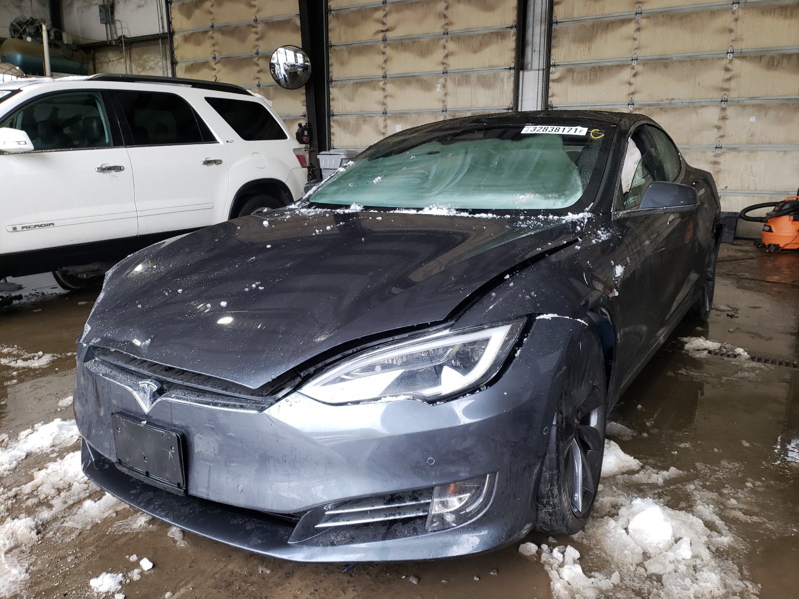 5YJSA1E43HF195791  tesla model s 2017 IMG 1