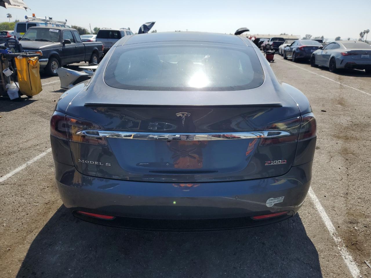 5YJSA1E43HF233004  tesla model s 2017 IMG 5