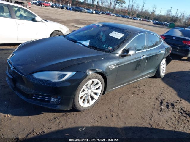 5YJSA1E21JF266684  tesla model s 2018 IMG 1