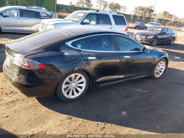 5YJSA1E21JF266684  tesla model s 2018 IMG 3