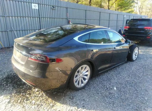 5YJSA1E21JF275305  tesla model s 2018 IMG 3