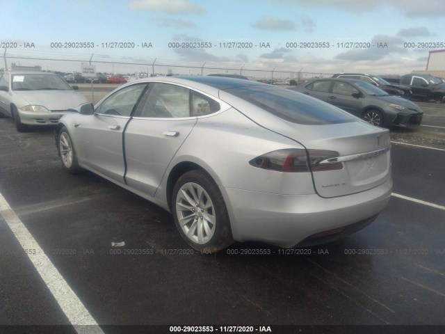 5YJSA1E22JF245259  tesla model s 2018 IMG 2