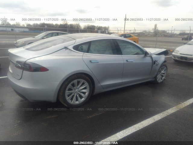 5YJSA1E22JF245259  tesla model s 2018 IMG 3