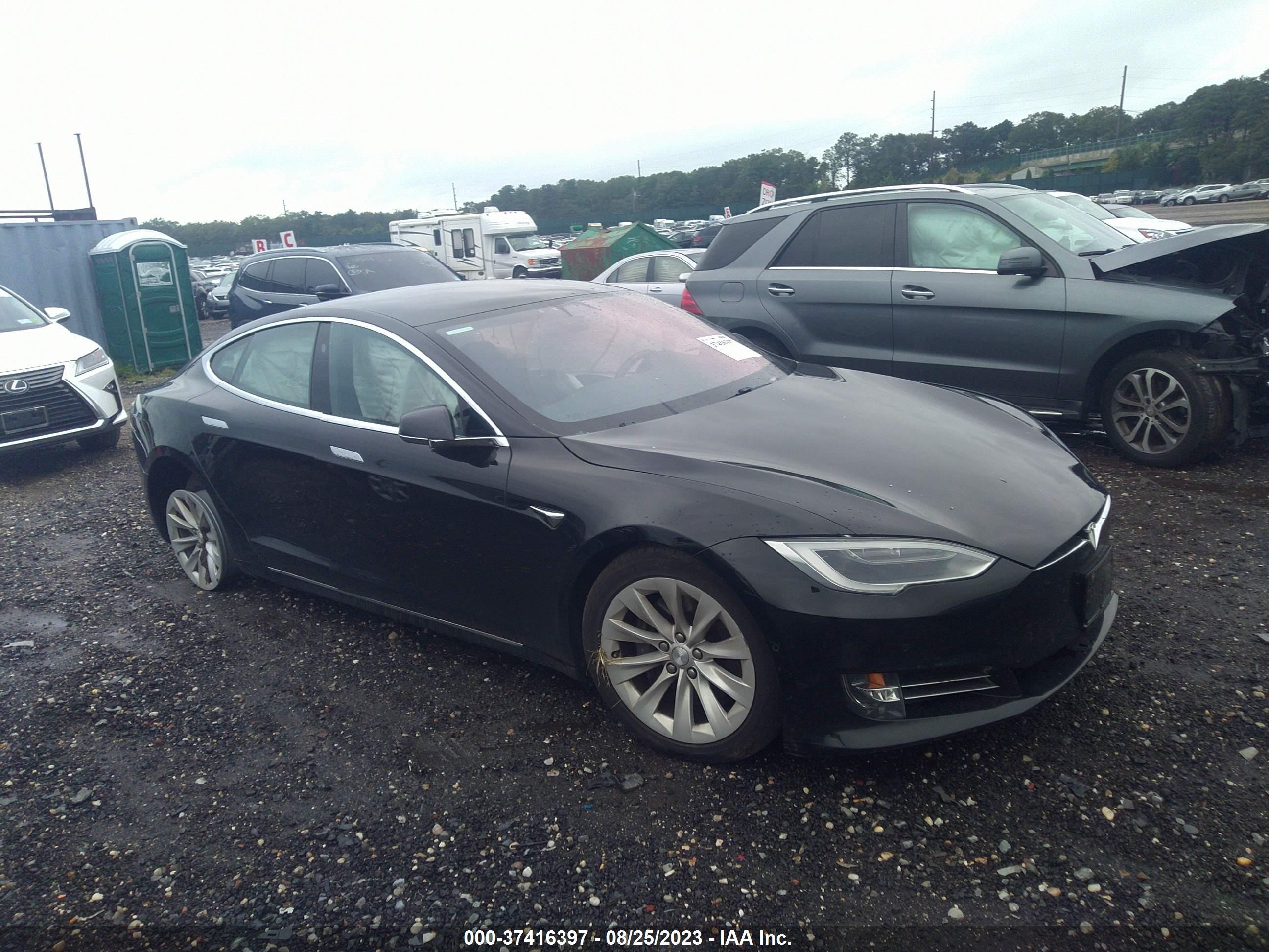 5YJSA1E23JF243939  tesla model s 2018 IMG 0