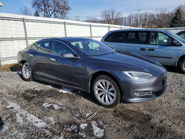 5YJSA1E23JF245805  tesla model s 2018 IMG 3