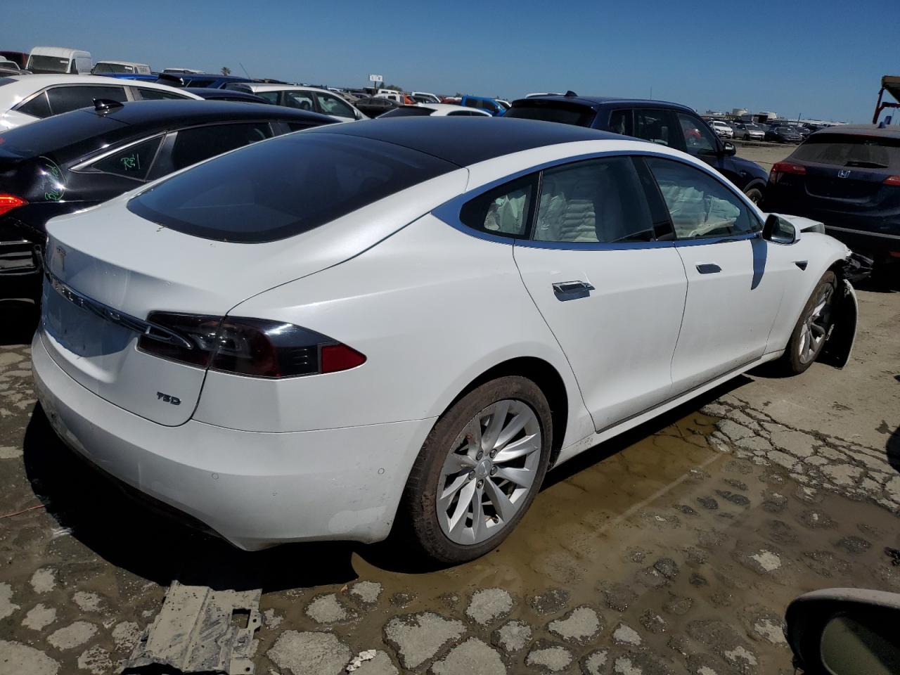 5YJSA1E23JF258473  tesla model s 2018 IMG 2