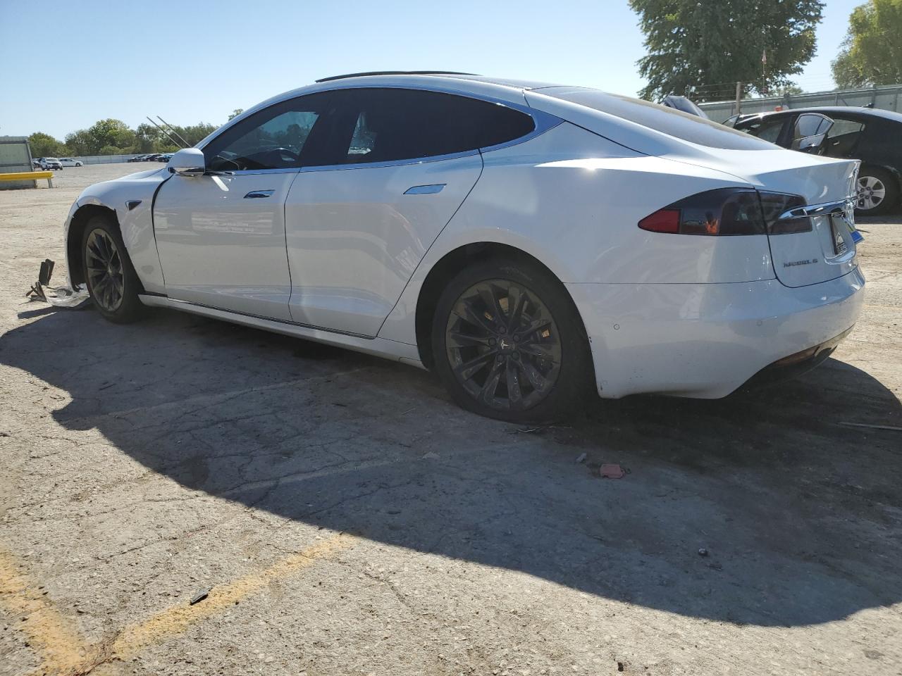 5YJSA1E24JF247563  tesla model s 2018 IMG 1