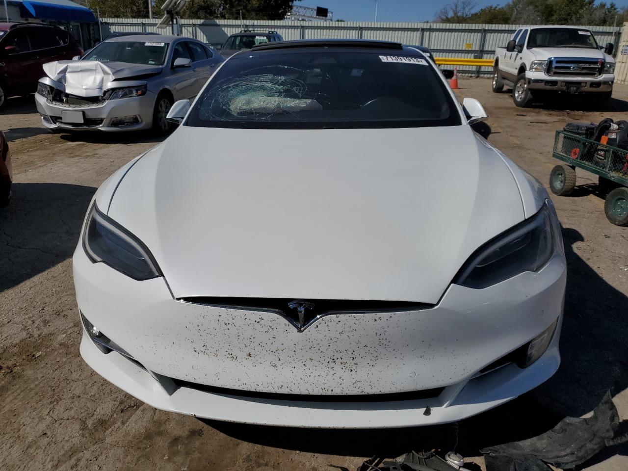 5YJSA1E24JF247563  tesla model s 2018 IMG 4