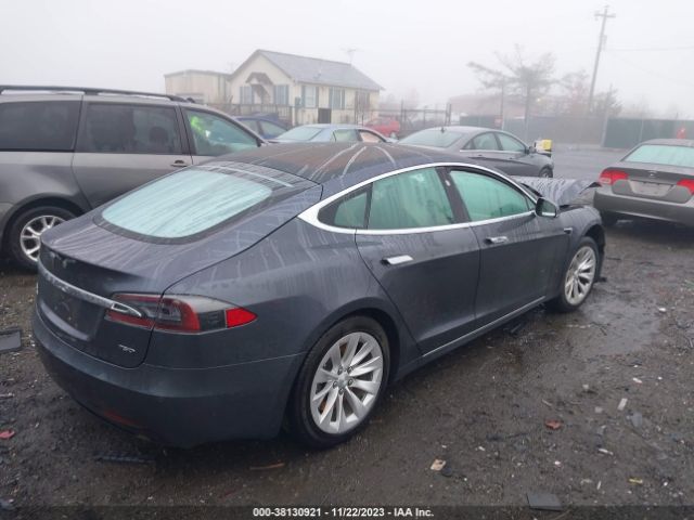 5YJSA1E26JF243501  tesla model s 2018 IMG 3