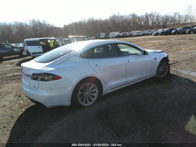 5YJSA1E28JF297799  tesla model s 2018 IMG 3