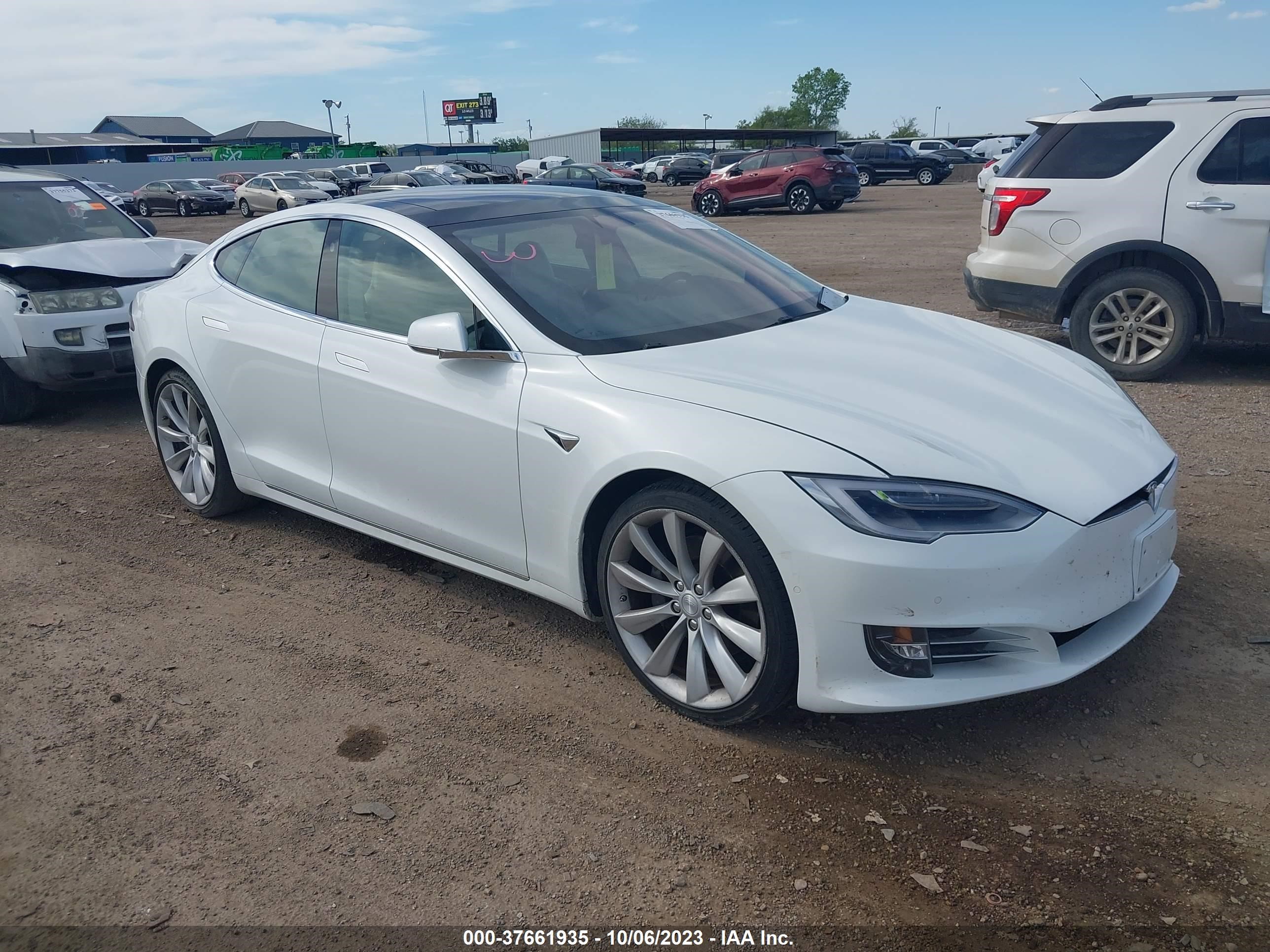 5YJSA1E29JF275049  tesla model s 2018 IMG 0