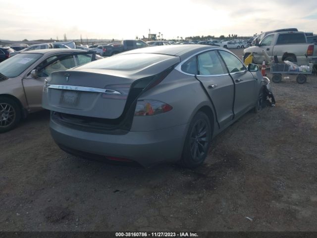 5YJSA1E29JF281434  tesla model s 2018 IMG 3