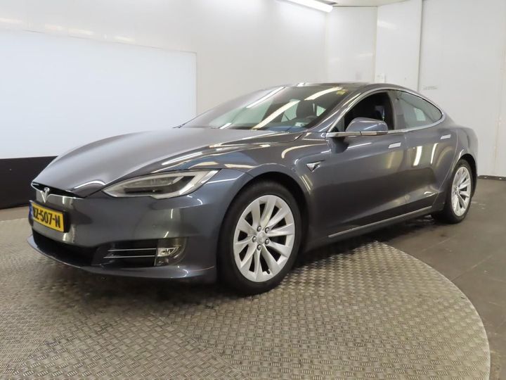 5YJSA7E16HF232034  tesla model s 2018 IMG 0