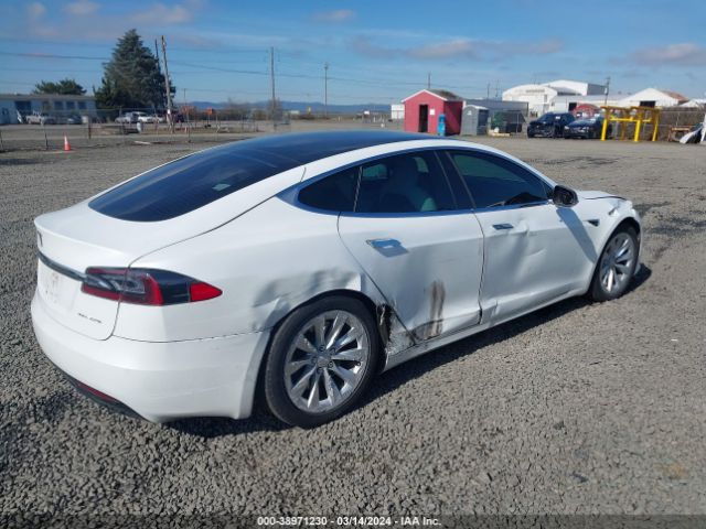 5YJSA1E29LF361402  tesla model s 2020 IMG 3