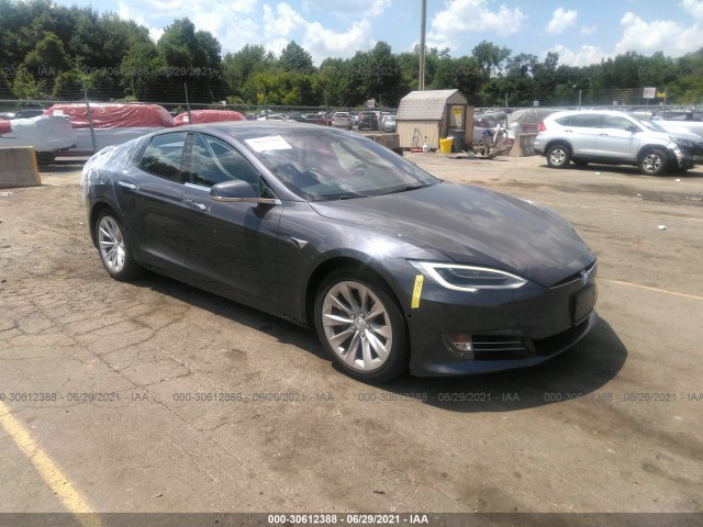 5YJSA1E2XKF312756  tesla model s 2019 IMG 0