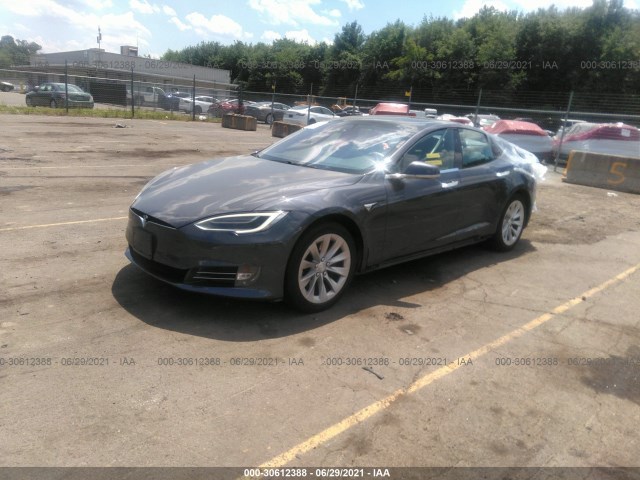 5YJSA1E2XKF312756  tesla model s 2019 IMG 1