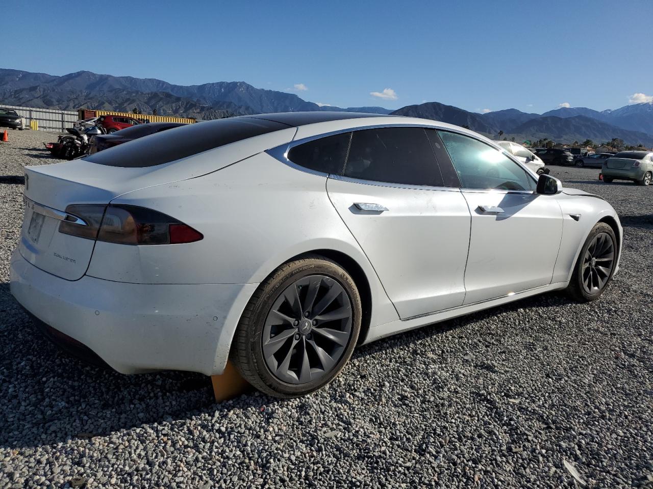 5YJSA1E25LF378925  tesla model s 2020 IMG 2