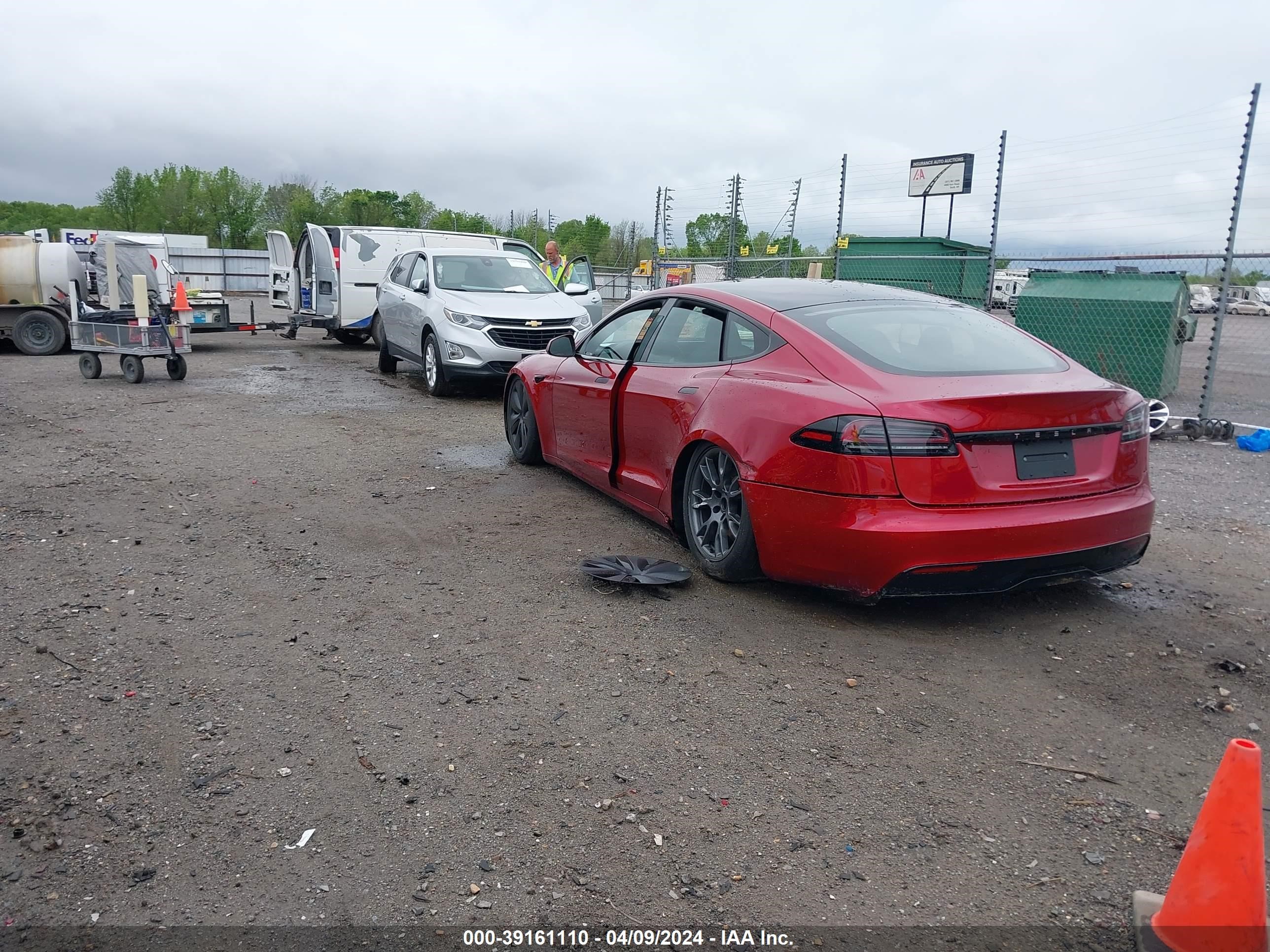 5YJSA1E53RF535726  tesla model s 2024 IMG 2