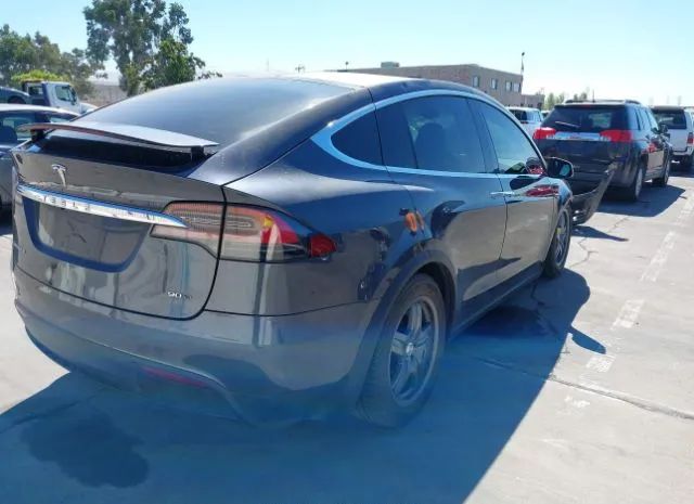 5YJXCAE23GF003427  tesla model x 2016 IMG 3