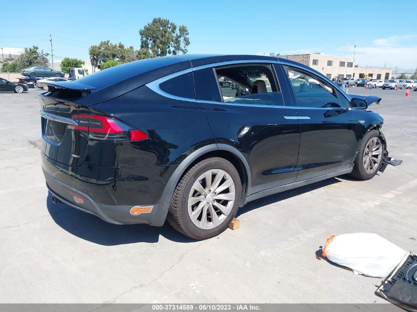 5YJXCAE27GF008257  tesla model x 2016 IMG 3