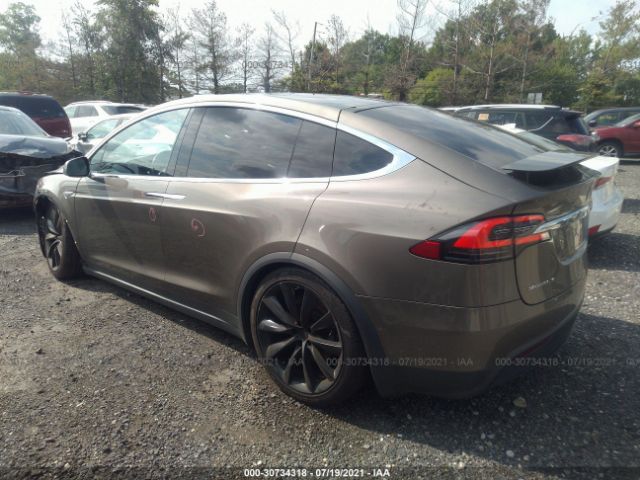 5YJXCAE28GF016495  tesla model x 2016 IMG 2