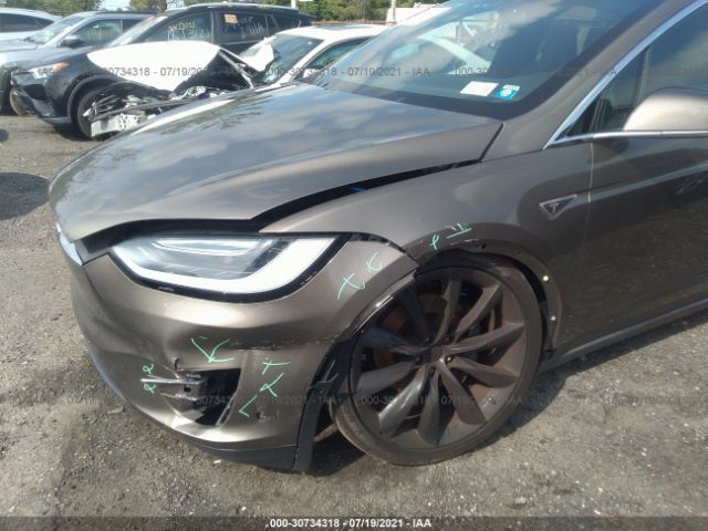 5YJXCAE28GF016495  tesla model x 2016 IMG 5