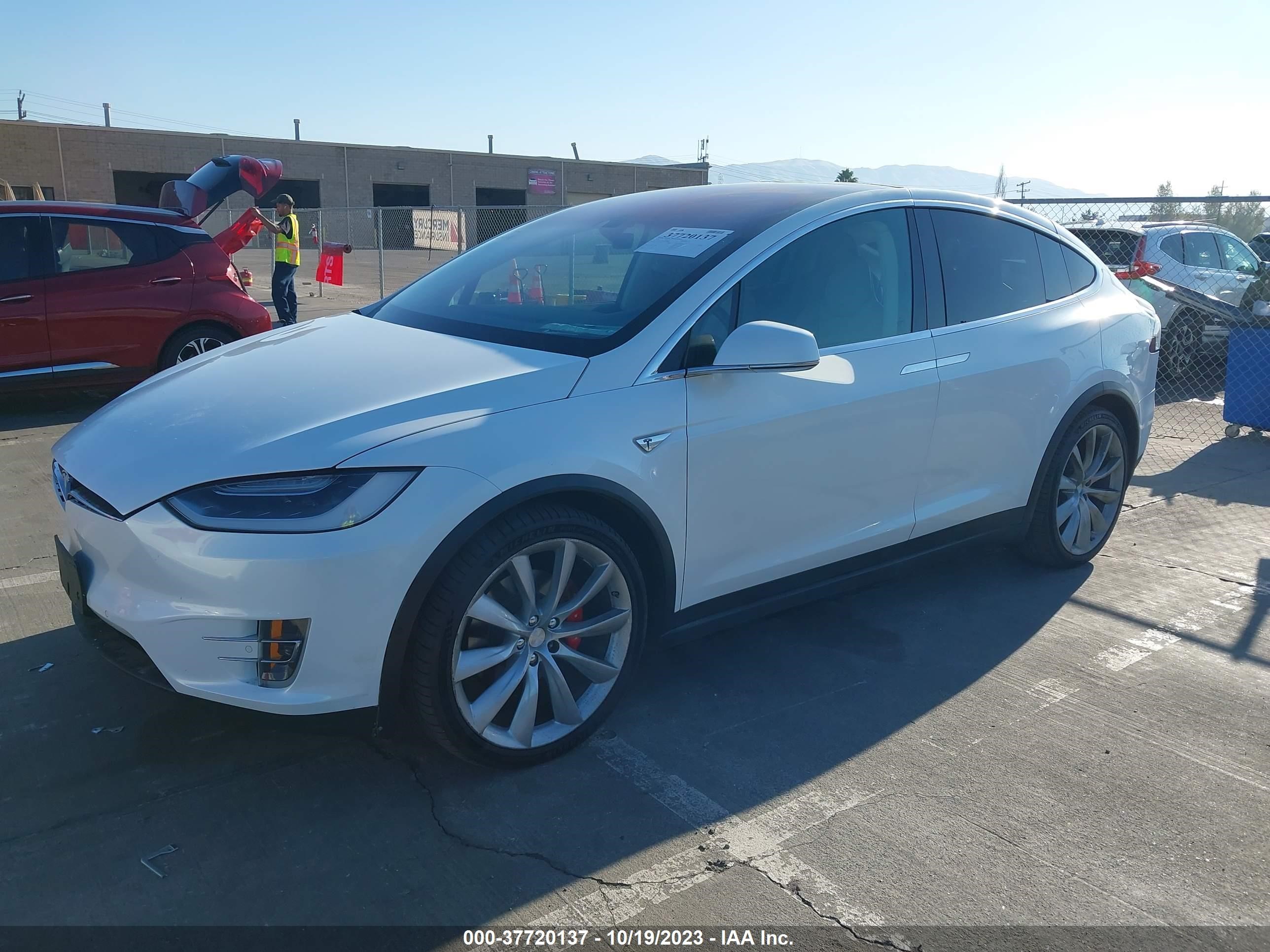 5YJXCAE49GF000906  tesla model x 2016 IMG 1