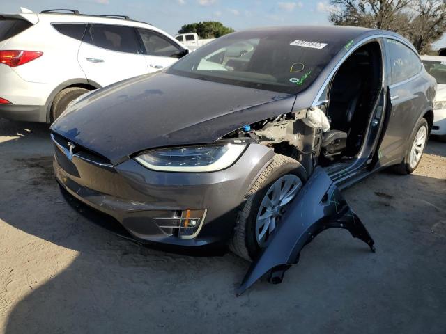 5YJXCBE25GF004200  tesla model x 2016 IMG 0