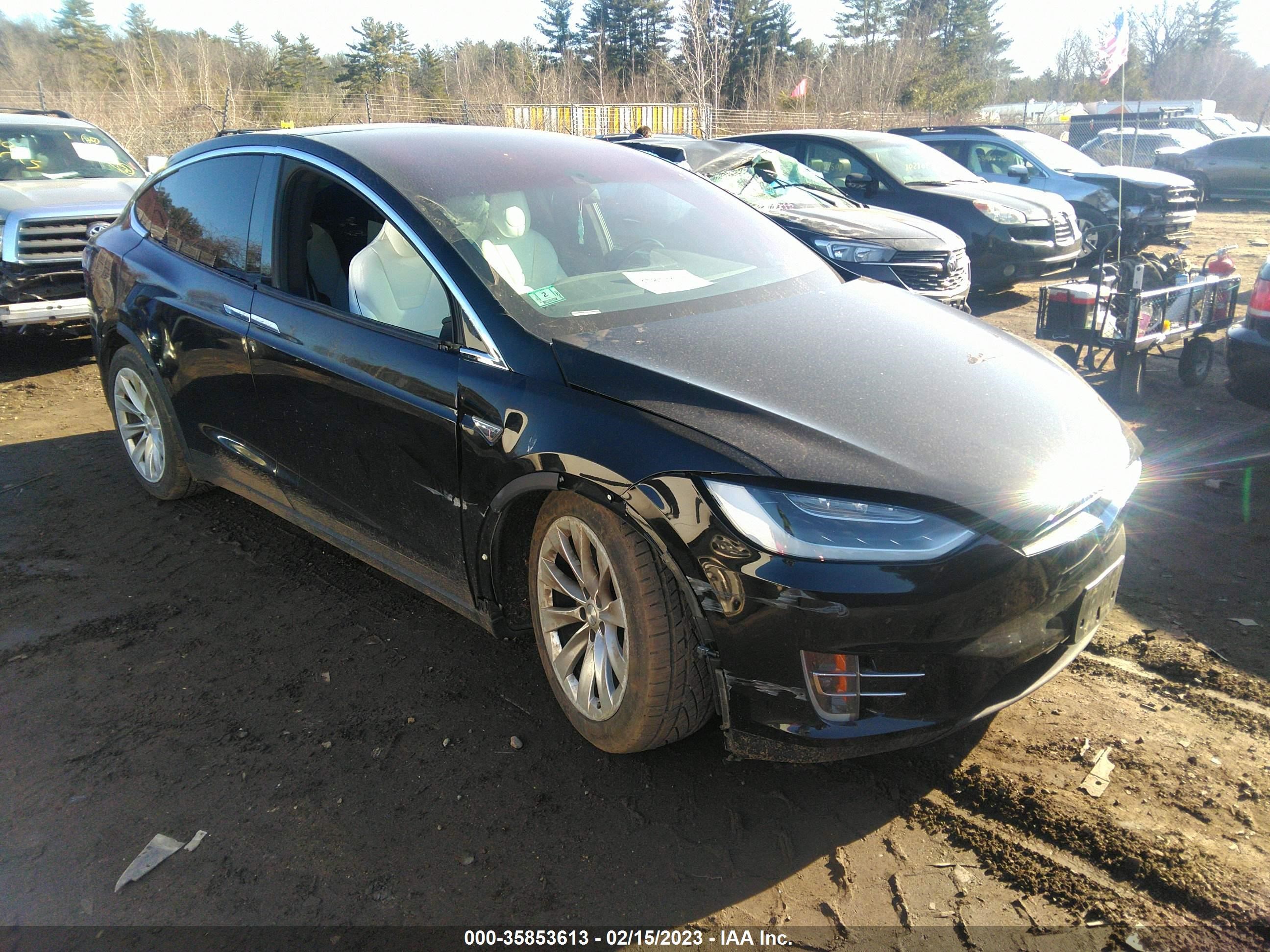 5YJXCBE25GF004715  tesla model x 2016 IMG 0