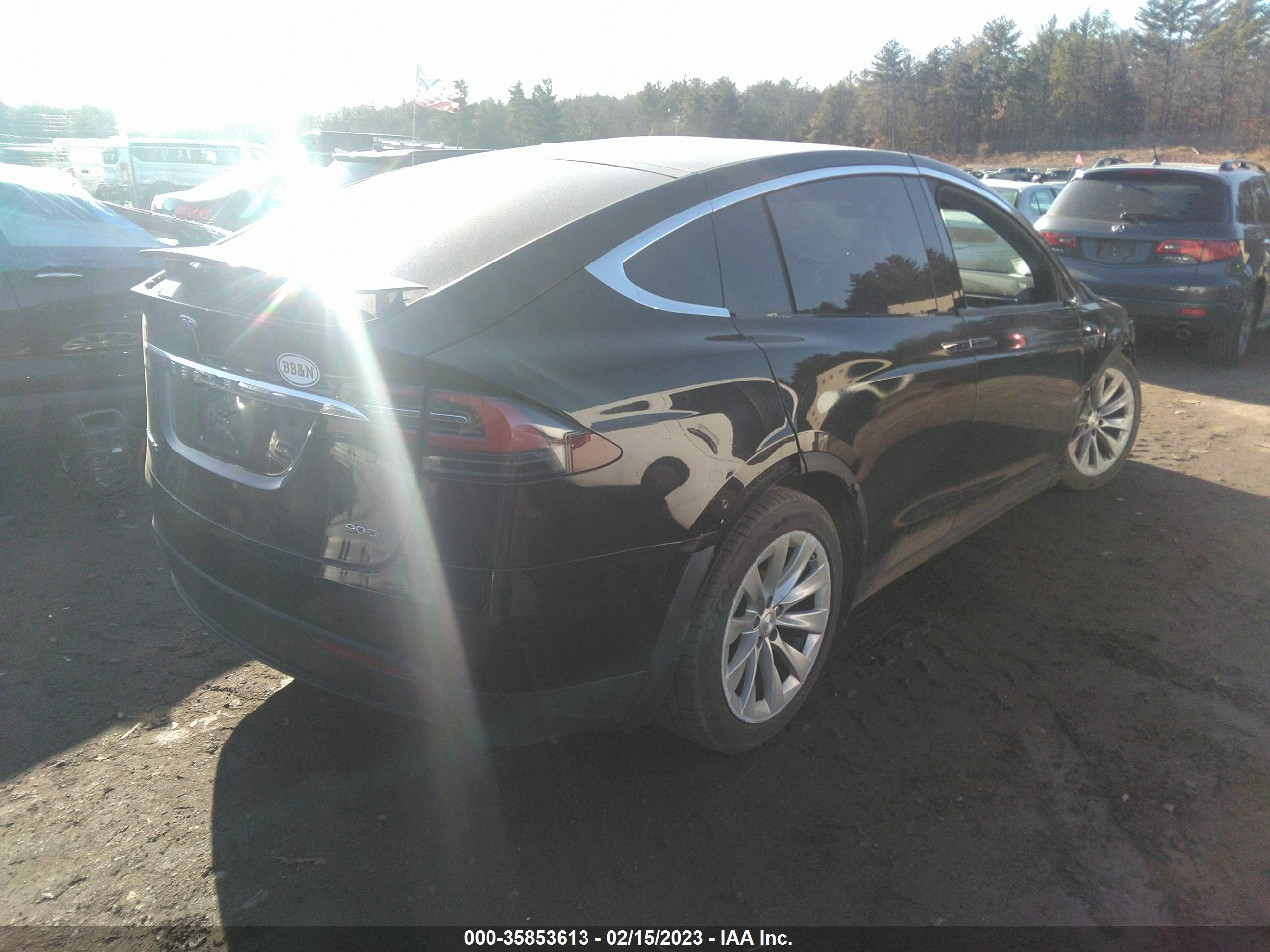 5YJXCBE25GF004715  tesla model x 2016 IMG 3