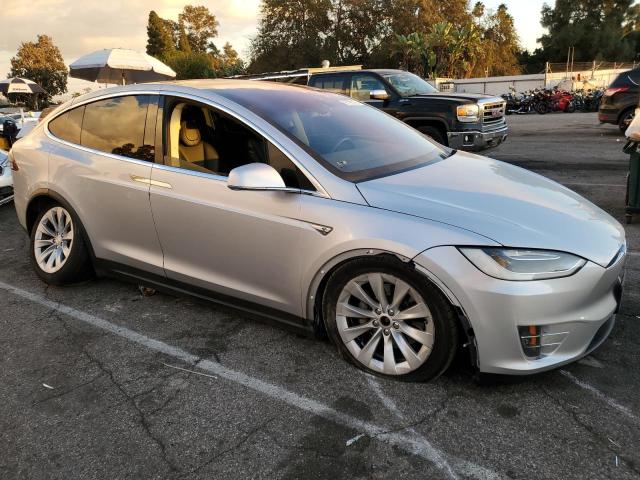 5YJXCBE27GF005266  tesla model x 2016 IMG 3