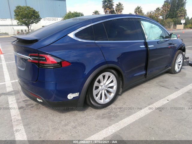 5YJXCBE27GF006532  tesla model x 2016 IMG 3