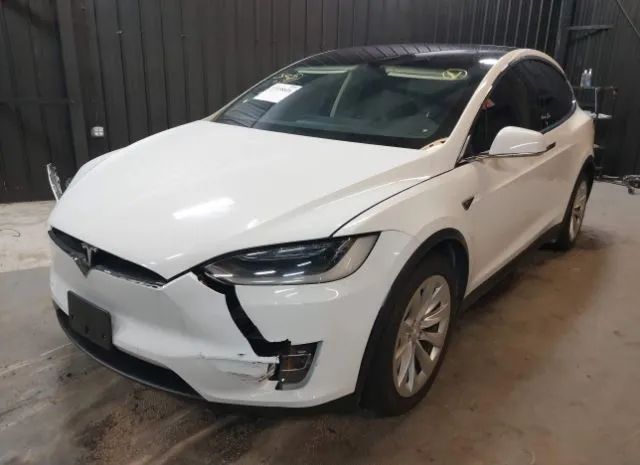 5YJXCBE27GF017529  tesla model x 2016 IMG 1