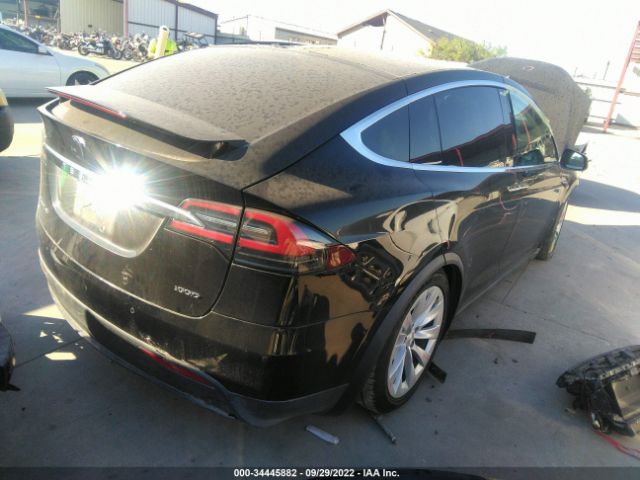 5YJXCAE28HF048431  tesla model x 2017 IMG 3