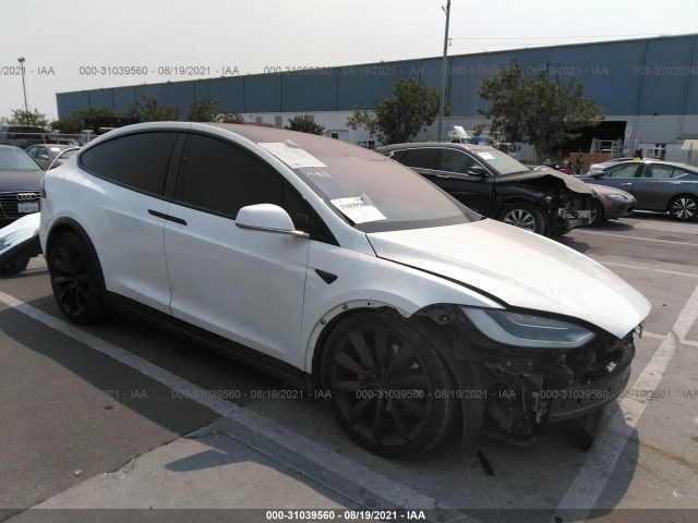 5YJXCAE4XHF066043  tesla model x 2017 IMG 0