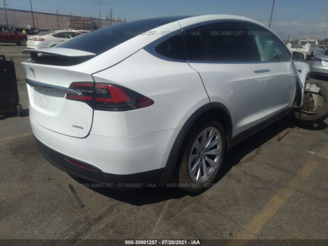 5YJXCBE20HF055542  tesla model x 2017 IMG 3