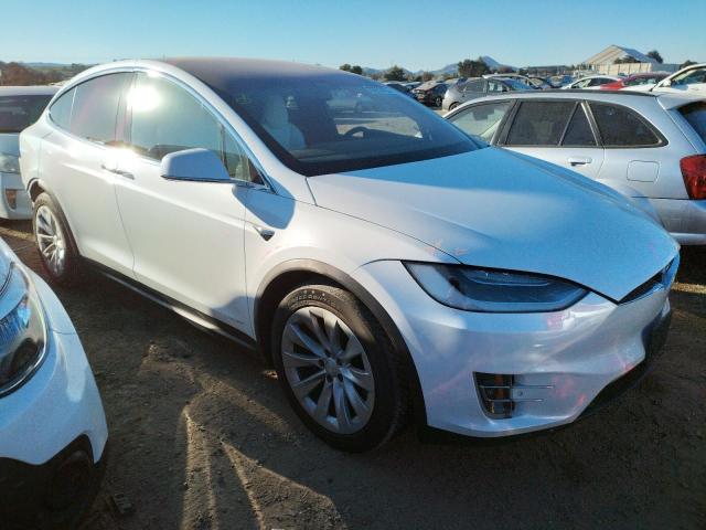 5YJXCBE21HF040452  tesla model x 2017 IMG 3