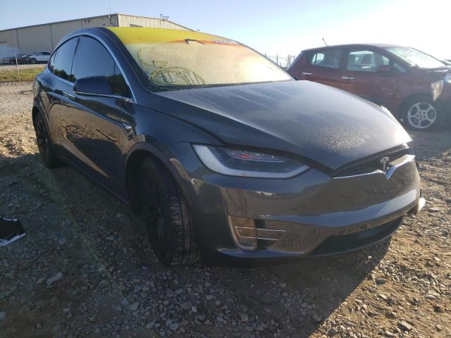 5YJXCBE25HF043970  tesla model x 2017 IMG 0